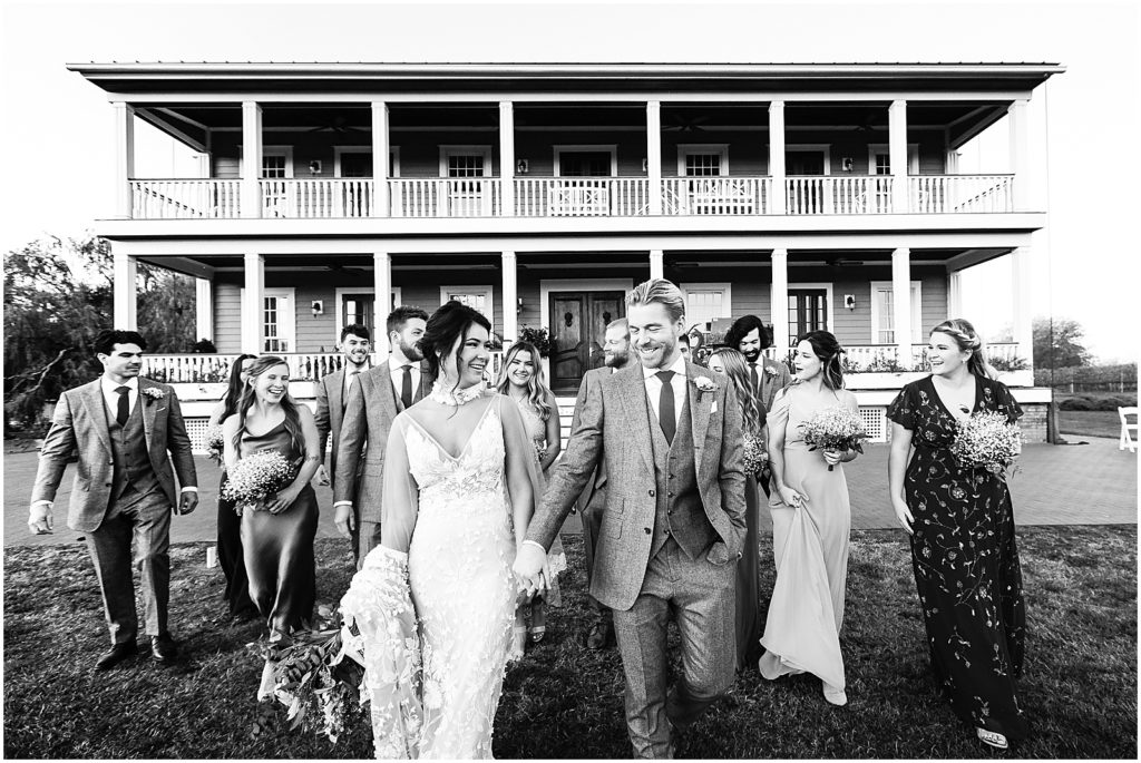 Willow Creek Winery Wedding. Rustic Fall Wedding. Documentary wedding photography.