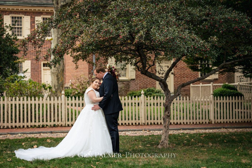 Elegant Philadelphia Wedding | Bride & Groom 