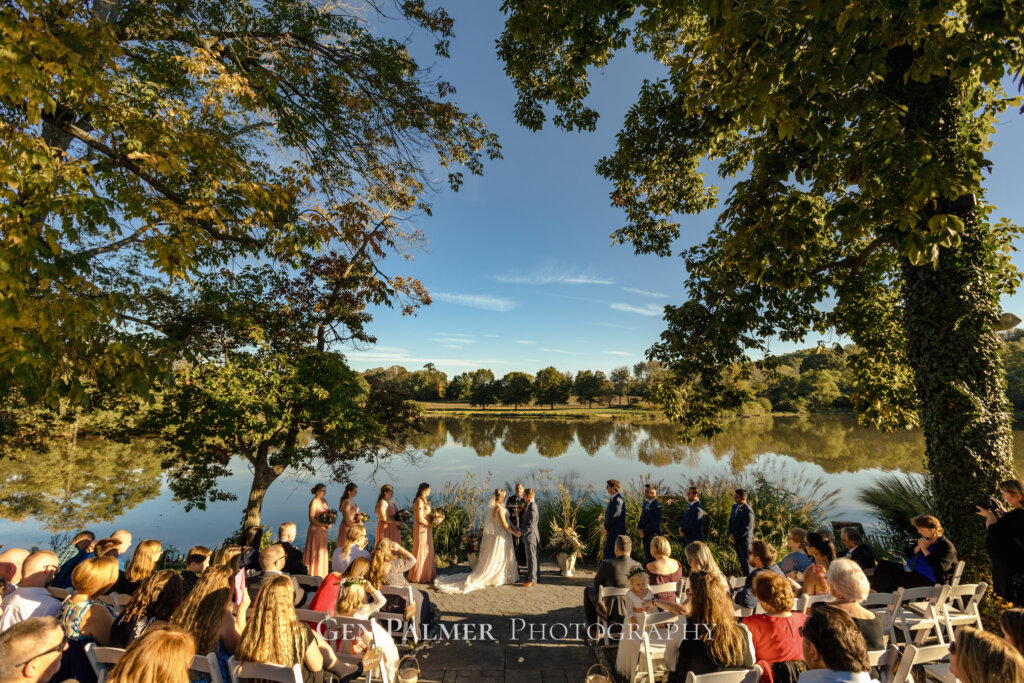 The Estate at Eagle Lake | Lakeside wedding ceremony