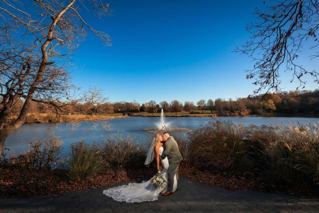 Estate at Eagle Lake | Lakeside Bride & Groom Photo