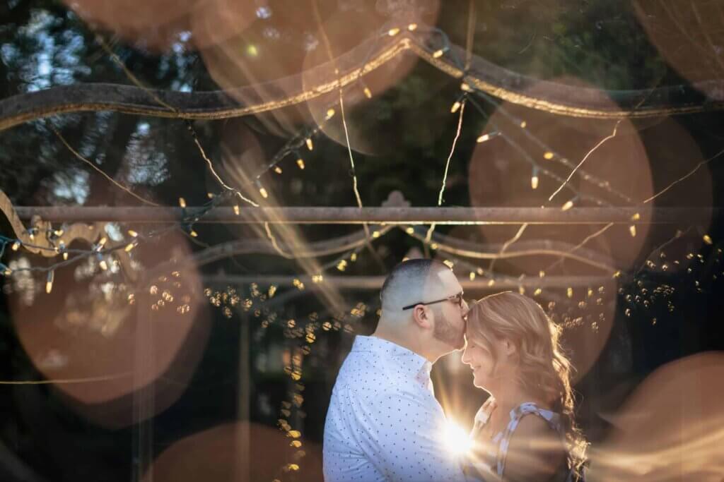 Historic Smithville Mansion Engagement Session in Spring
