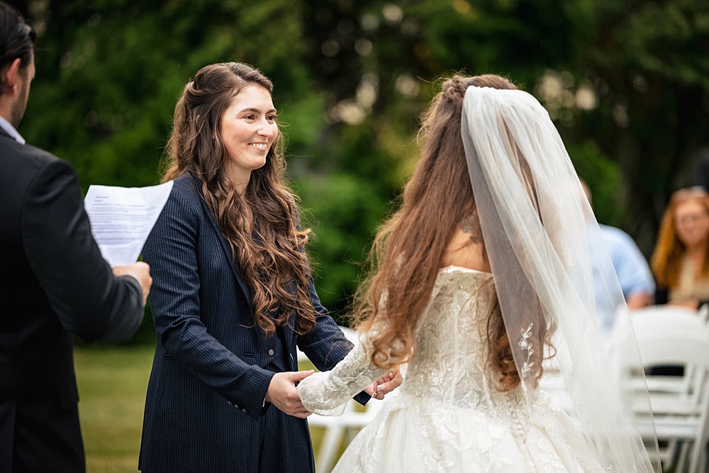 South Jersey Wedding Photographer; New Jersey photographer; Valenzano Winery Wedding; Gen Palmer Photography